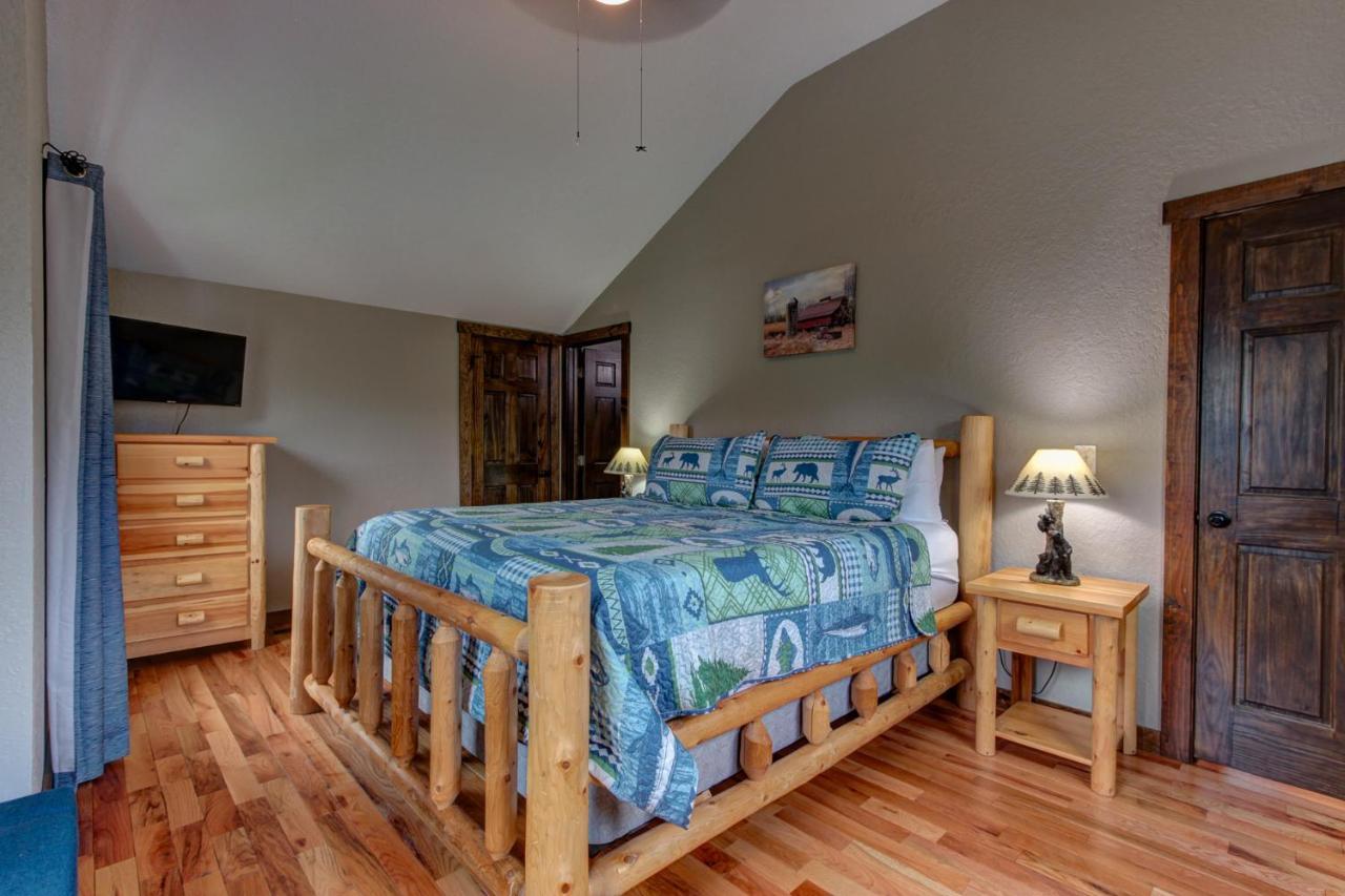 3 Master Bedrooms - Sleeps 10 - Location - Game Room - Hot Tub พิเจนฟอร์จ ภายนอก รูปภาพ